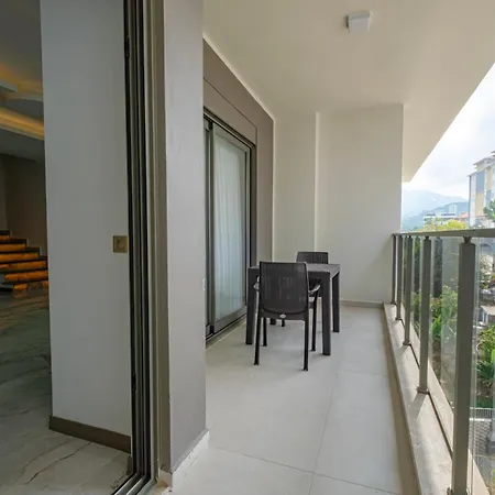 Inci & Apartment